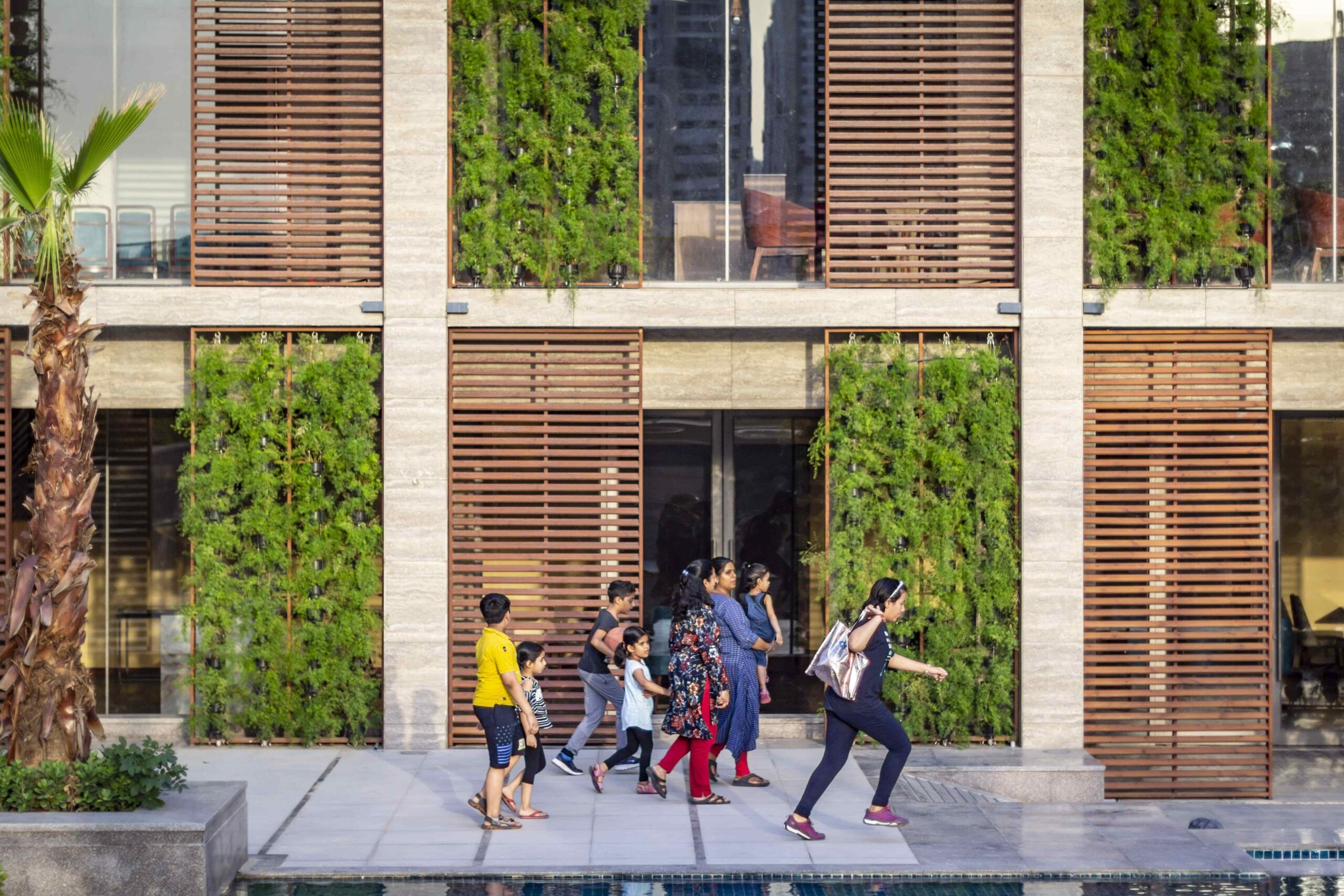 Redefining Luxury: Designing Habitable Spaces through Nature-Integrated Architecture